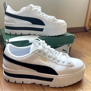 Almost new- women’s Puma Mayze Platforms